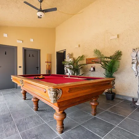 Luxury Borgo Antico Villa *